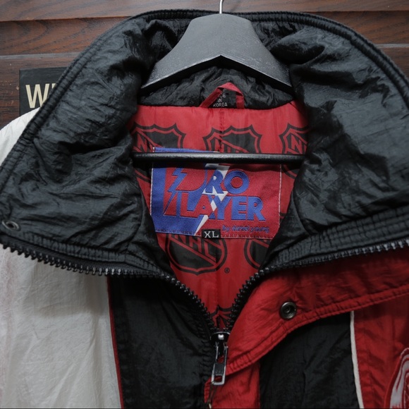 Vintage Detroit Red Wings Pro Player Jacket - Picture 6 of 9